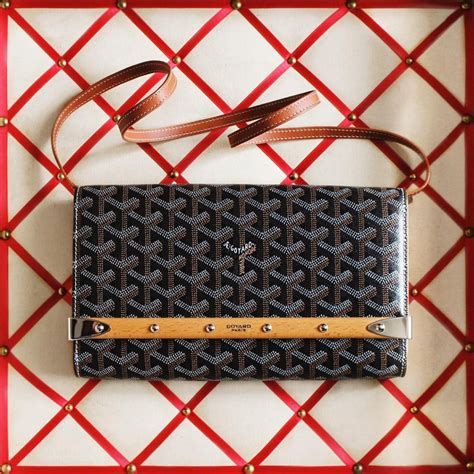 man goyard clutch|goyard monte carlo clutch.